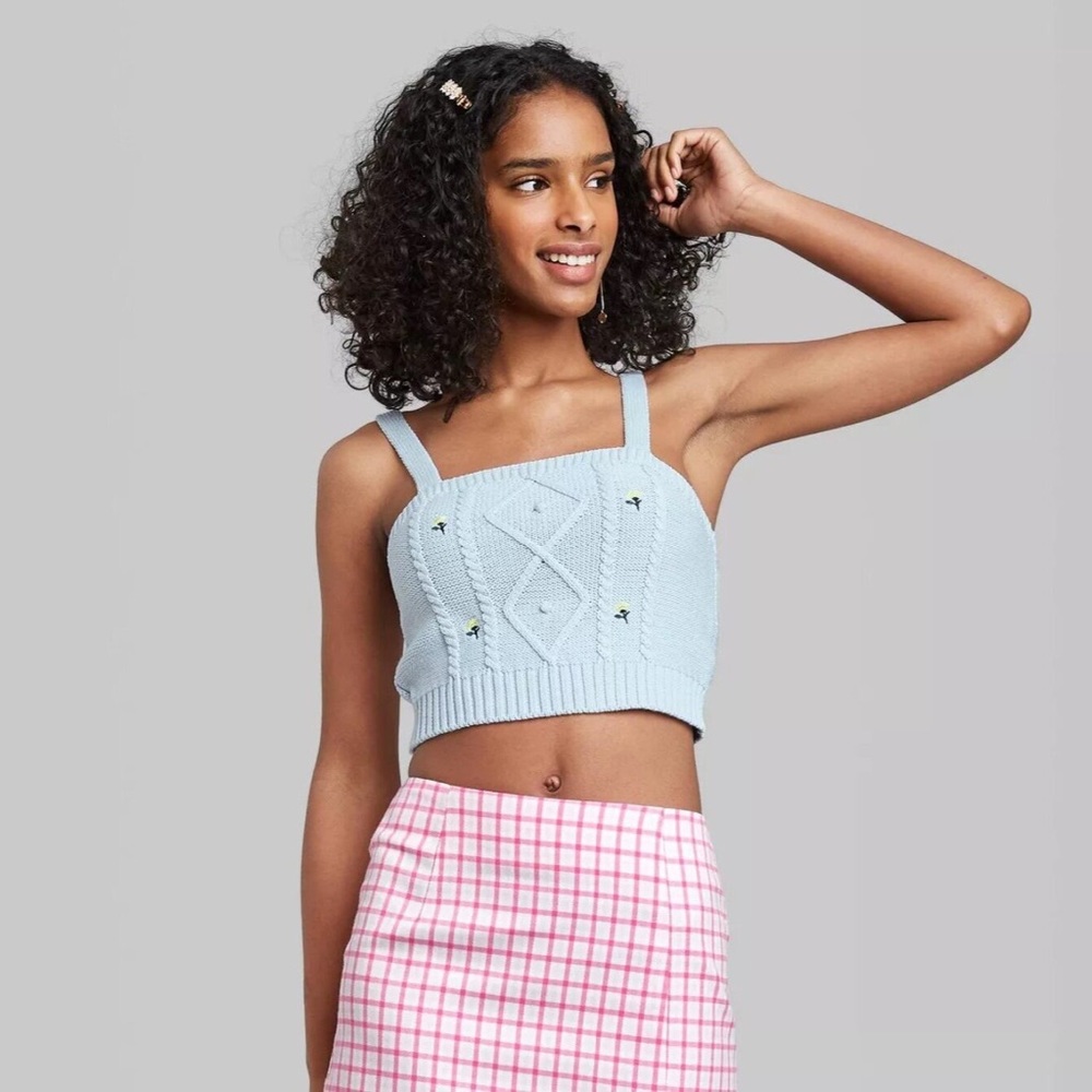 Wild Fable Blue and floral cable knit cropped sweater